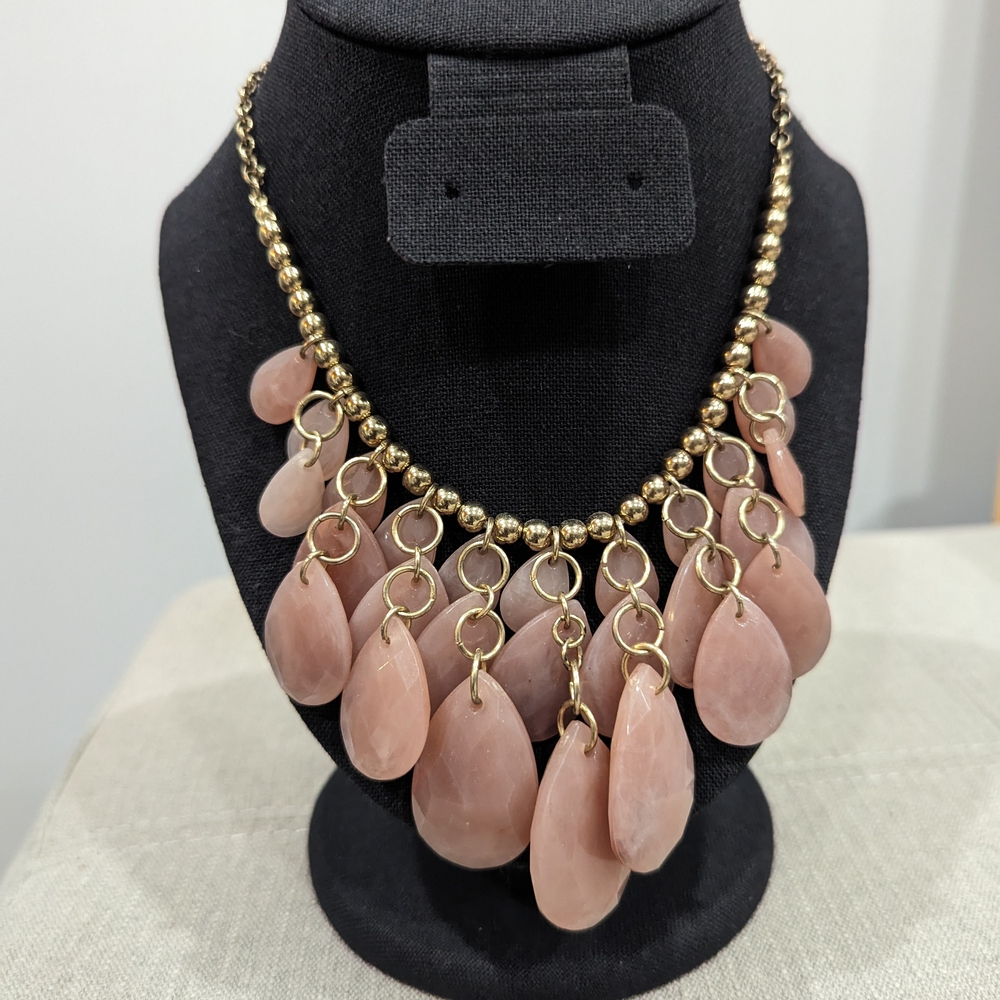 Elegant Gold and Pink Teardrop Necklace